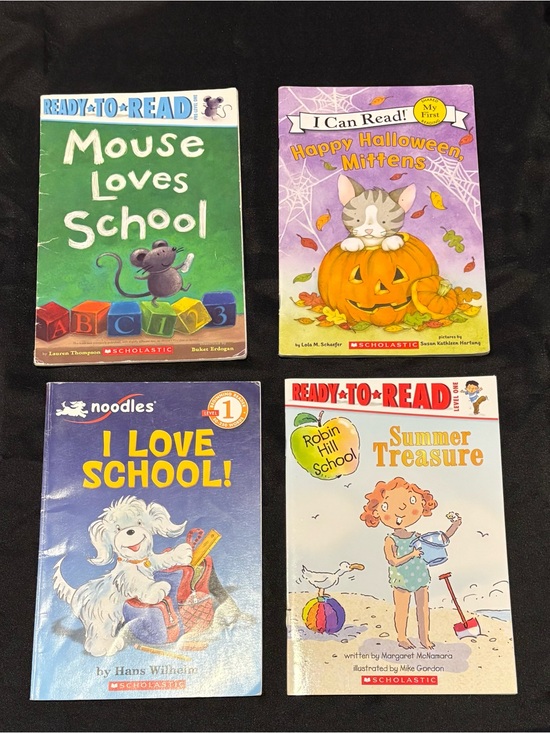 Other - Lot 4 Early Reader Books - Level One